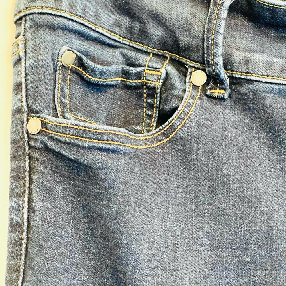 Torrid High Rise Jegging Size 18 - Picture 6 of 7